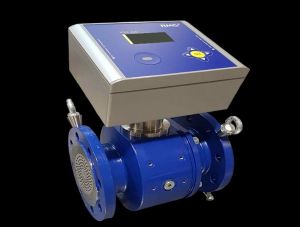 Ultrasonic gas flow meter